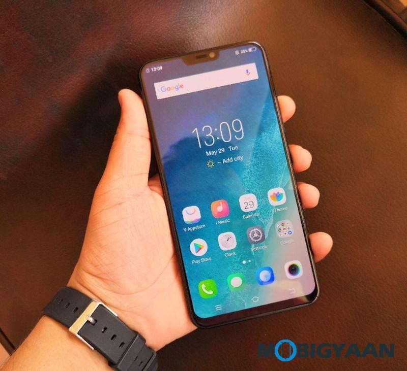 Vivo X21 Hands on Worlds First Smartphone with In Display Fingerprint Scanner Images 4