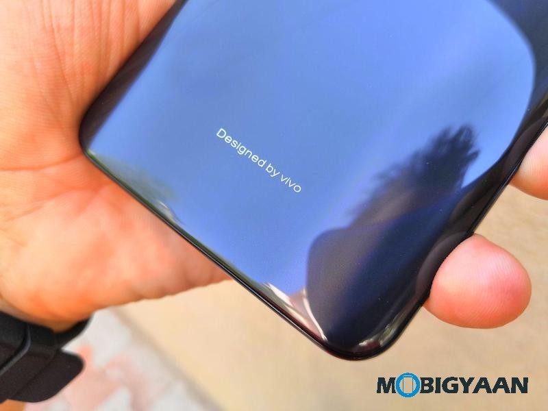 Vivo X21 Hands on Worlds First Smartphone with In Display Fingerprint Scanner Images 9