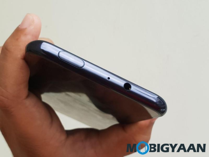 Vivo-NEX-Hands-on-Images-Notch-less-Design-Periscope-style-Camera-and-In-Display-Fingerprint-Scanner-14 