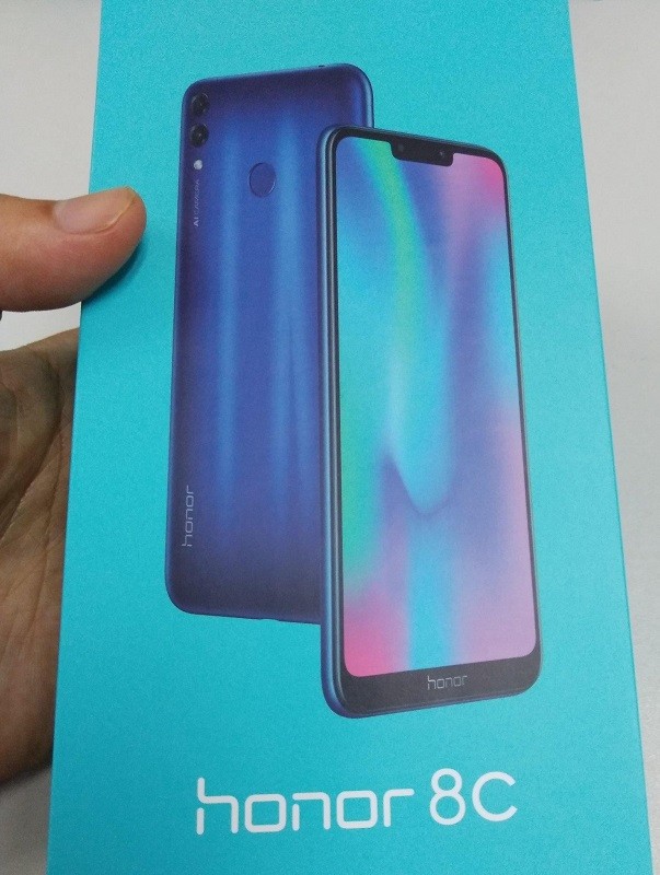 honor 8c leaked retail