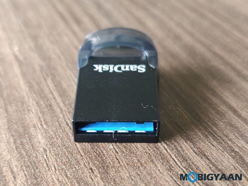 SanDisk Ultra Fit USB 3.1 Flash Drive 4