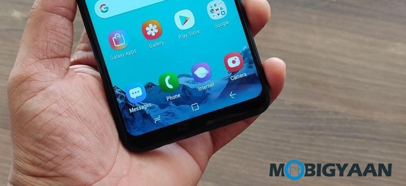 Samsung Galaxy M10 Hands On Review Images 2