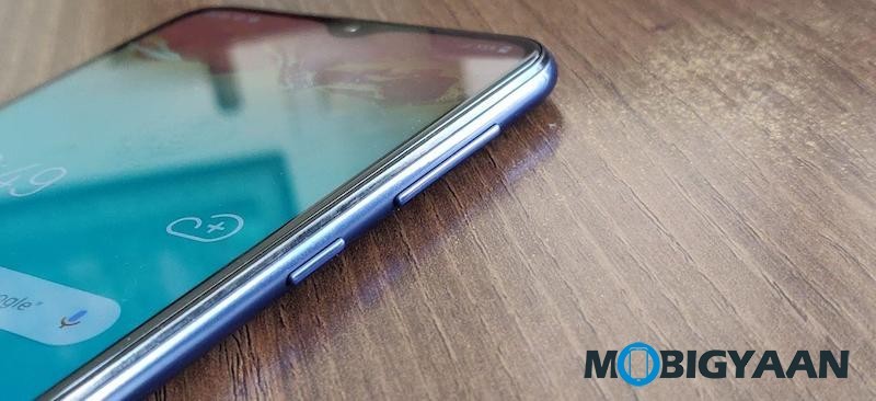 Samsung Galaxy M10 Hands On Review Images 7