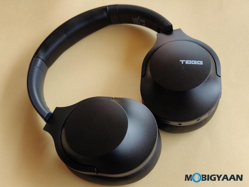 TAGG PowerBass 700 Headphones Hands on Images 1