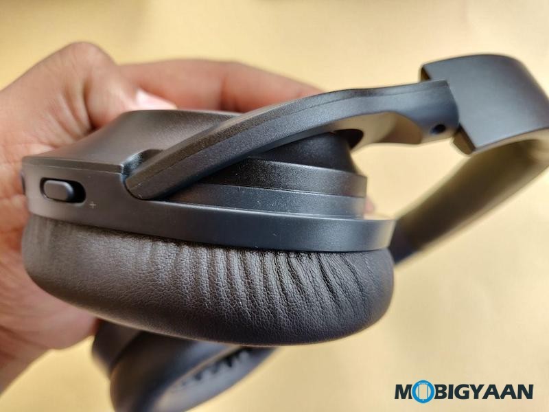 TAGG PowerBass 700 Headphones Hands on Images 5