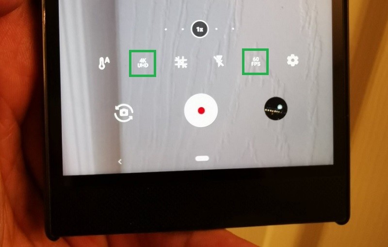 razer phone 2 4k 60 fps video recording android pie update