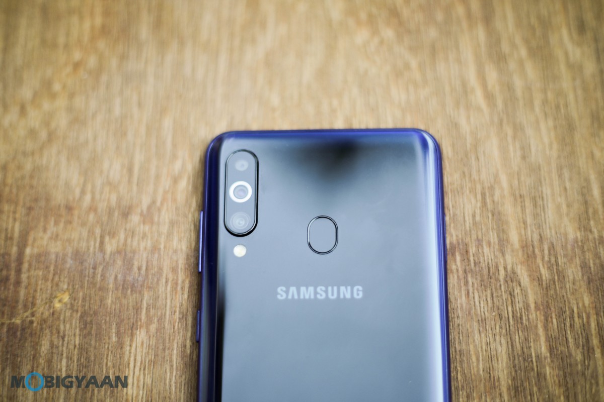 Galaxy M40 Review 4