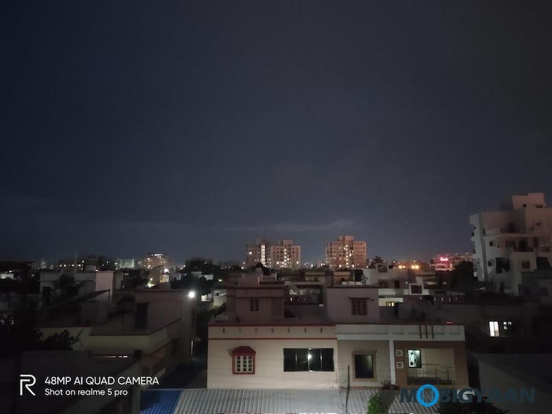 realme 5 Pro Review nightscape