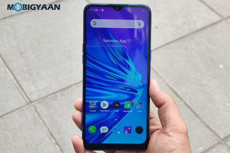 realme 5 Review Design 12