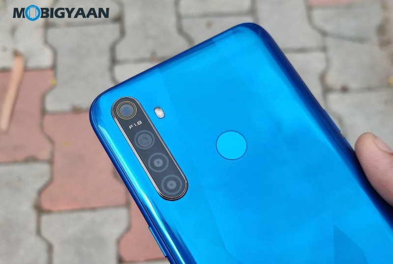 realme 5 Review Design 3