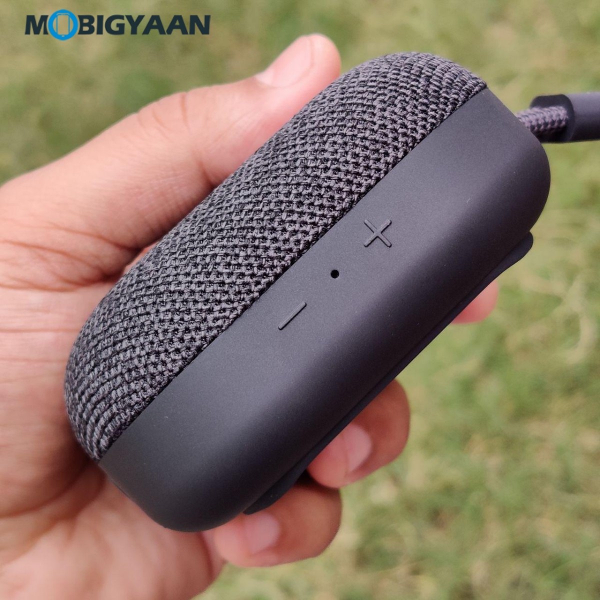 Mi Outdoor Bluetooth Speakers Hands On Review 3