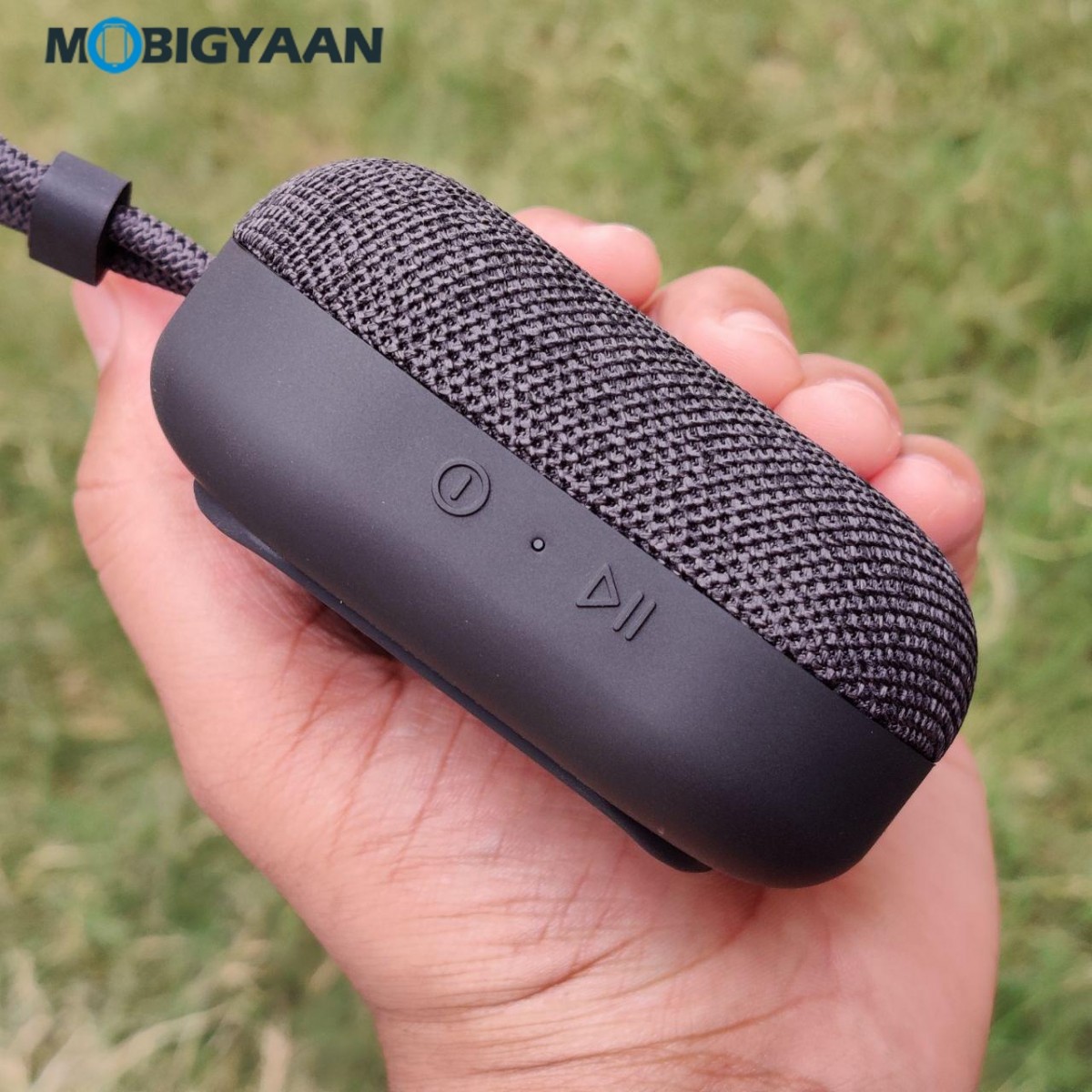 Mi Outdoor Bluetooth Speakers Hands On Review 5