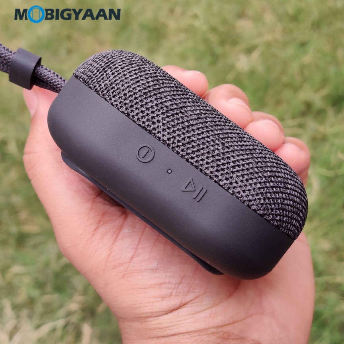 Mi Outdoor Bluetooth Speaker Review 4 Mi Outdoor Bluetooth Speakers Hands On Review 5