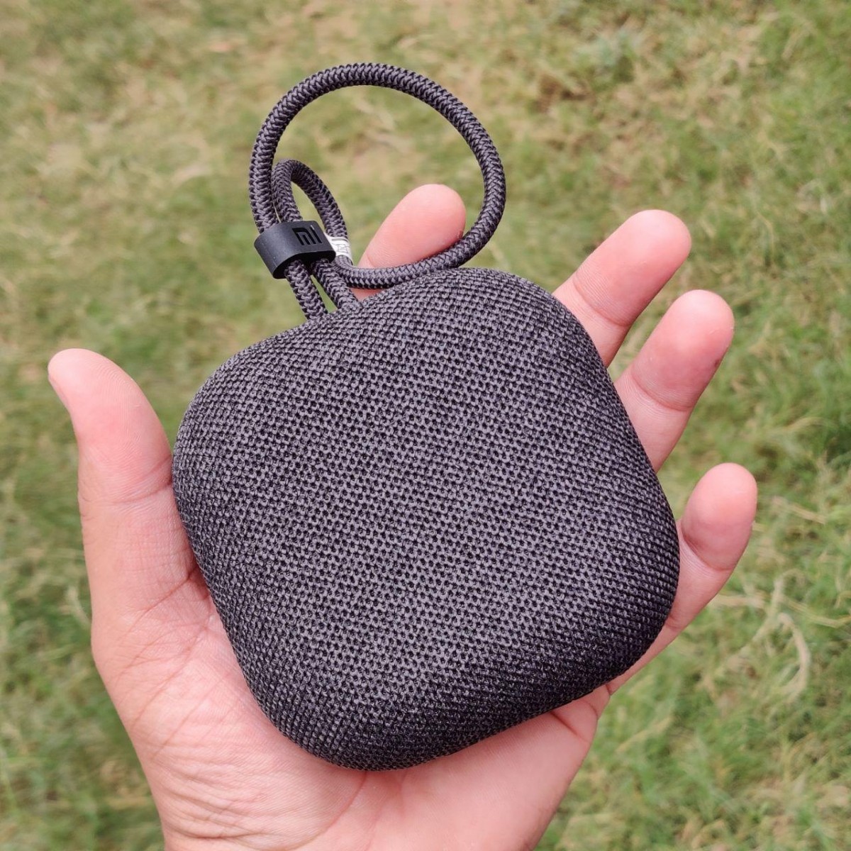 Mi Outdoor Bluetooth Speakers Hands On Review 6