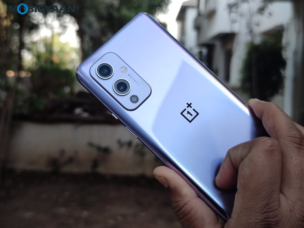 OnePlus 9 5G Review Hands On Design Display 1