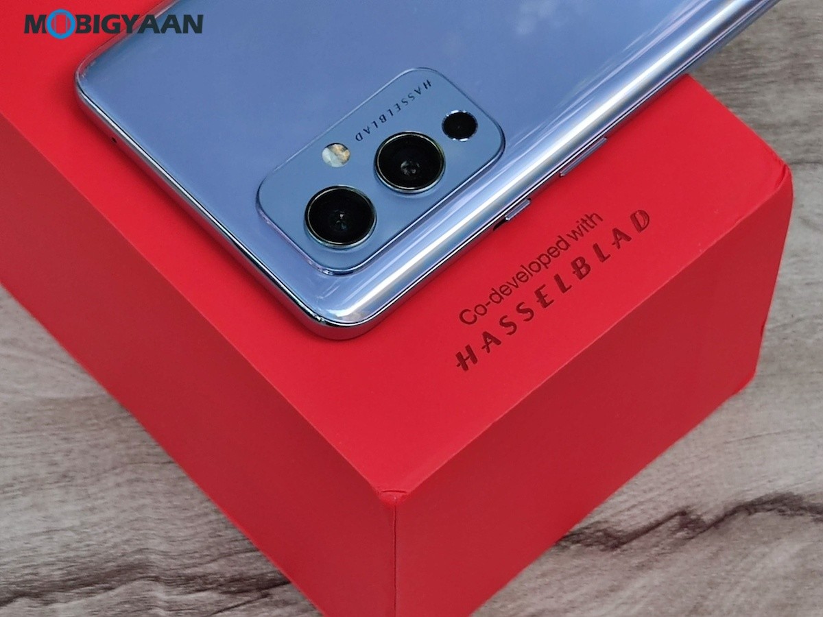 OnePlus 9 5G Review Hands On Design Display 2