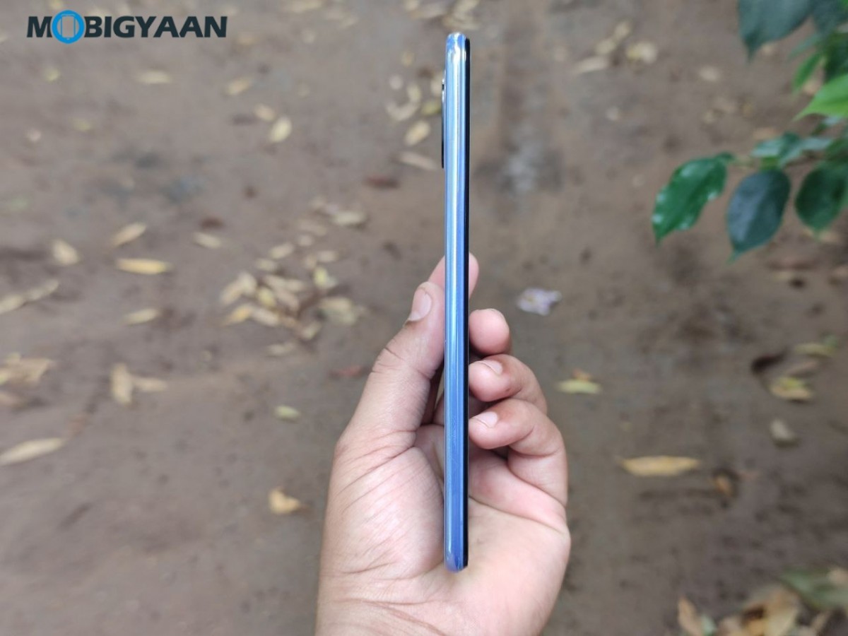 Xiaomi Mi 11 Lite Review Design 5