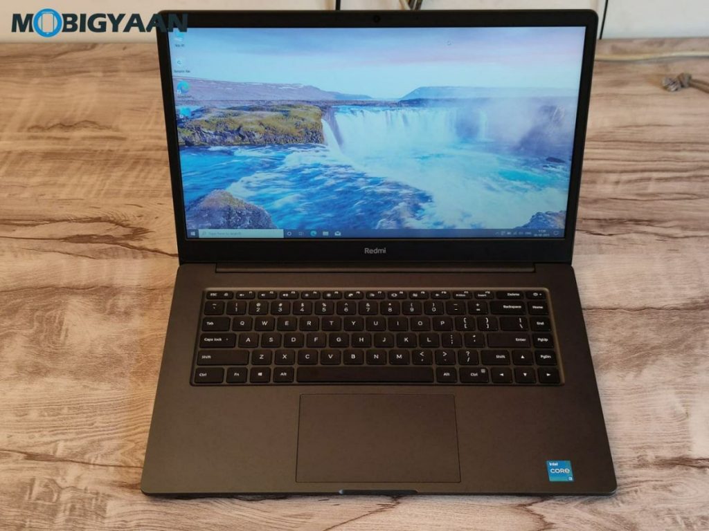 RedmiBook-15-Review-Laptop-Design-Display-7-1024x768 
