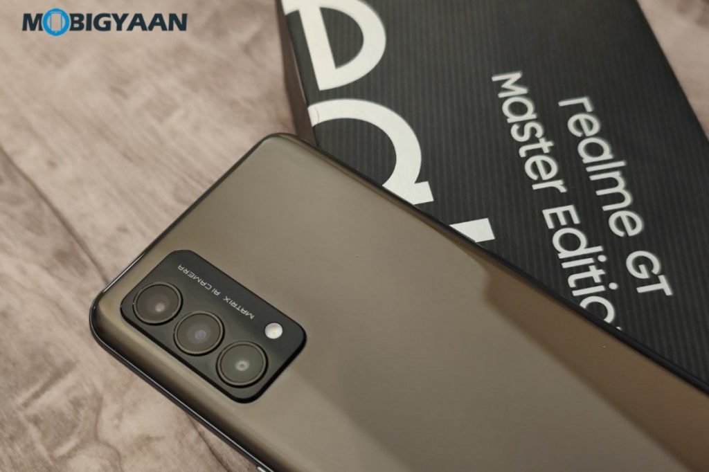 realme GT Master Edition Review Design Display 5