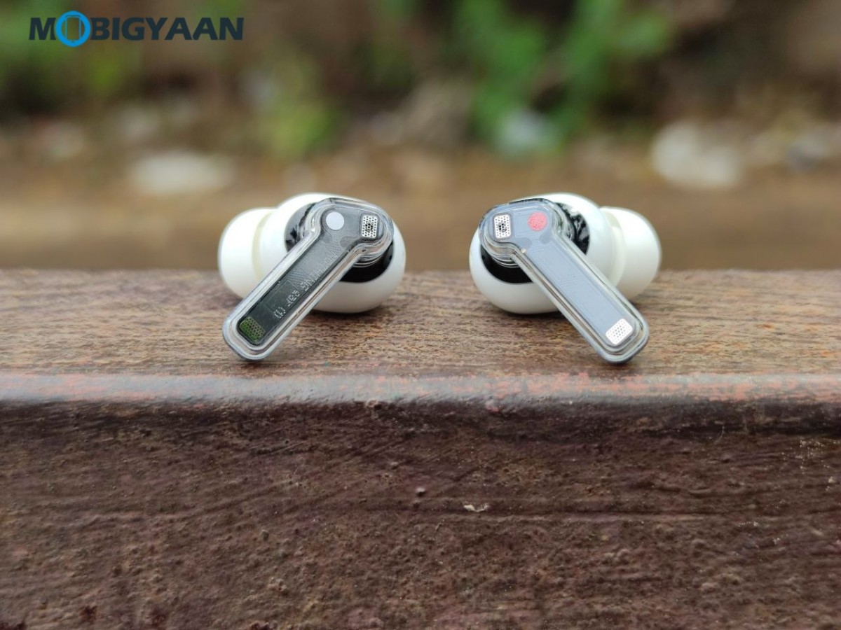 Nothing ear 1 Review Earbuds Design 12