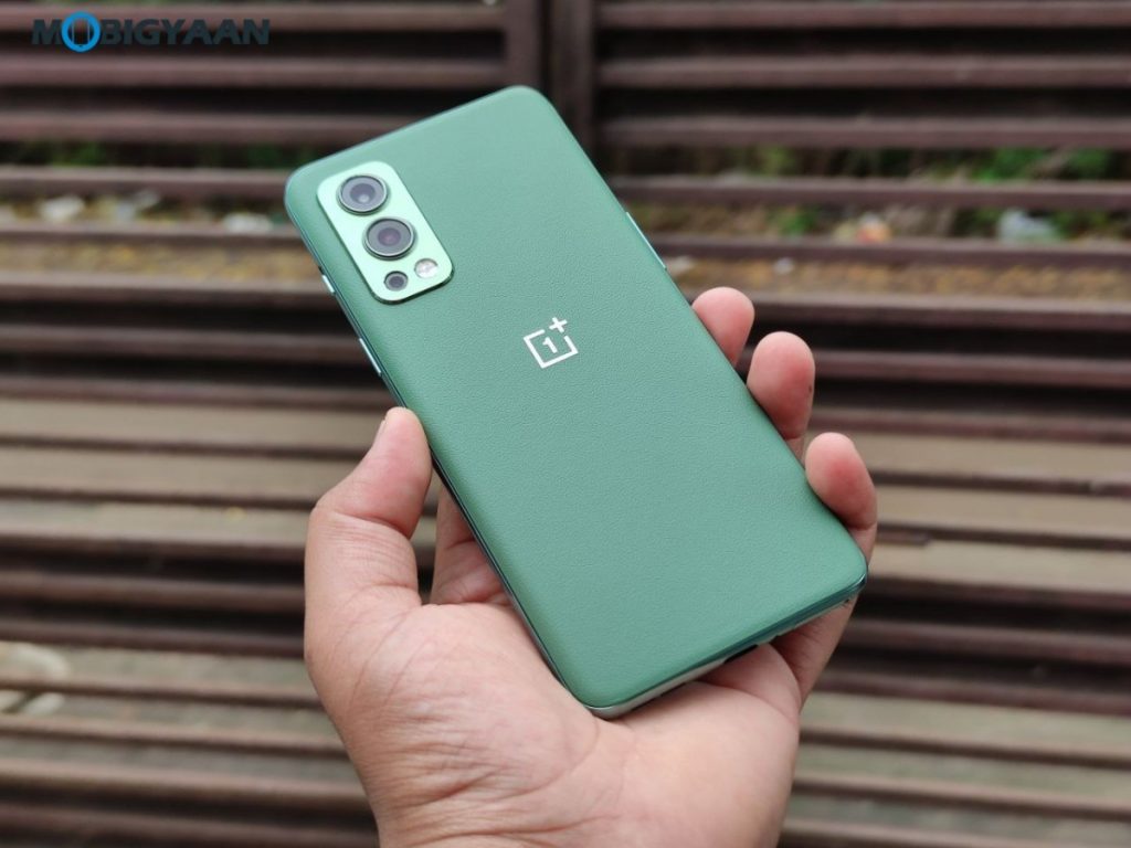 OnePlus Nord 2 5G Review Design 5