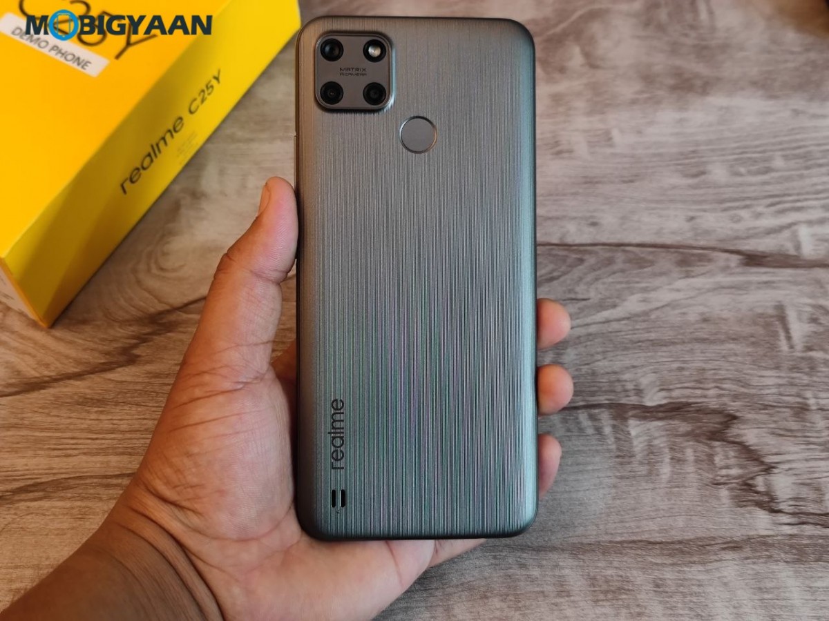 realme C25Y Review 1