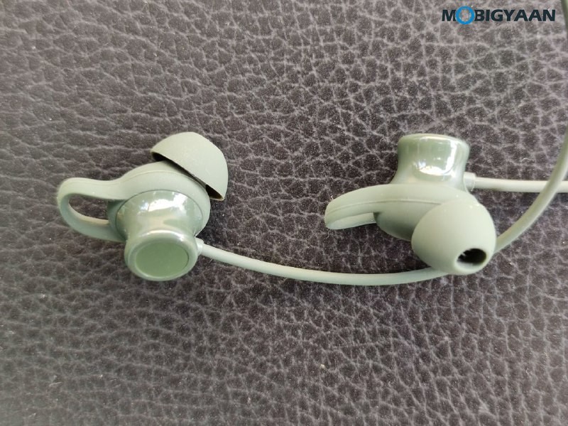 OPPO Enco M32 Review Wireless Earphones 3