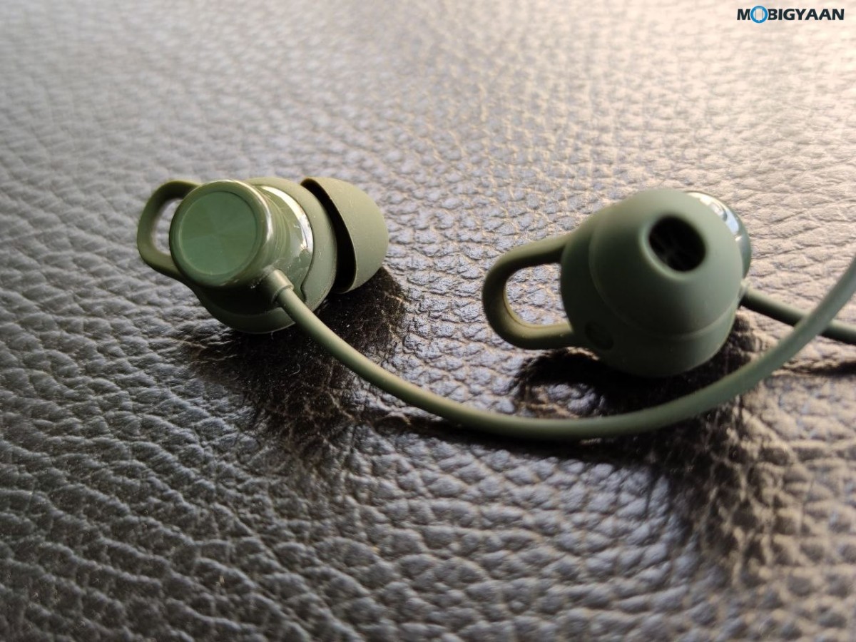 OPPO Enco M32 Review Wireless Earphones 4