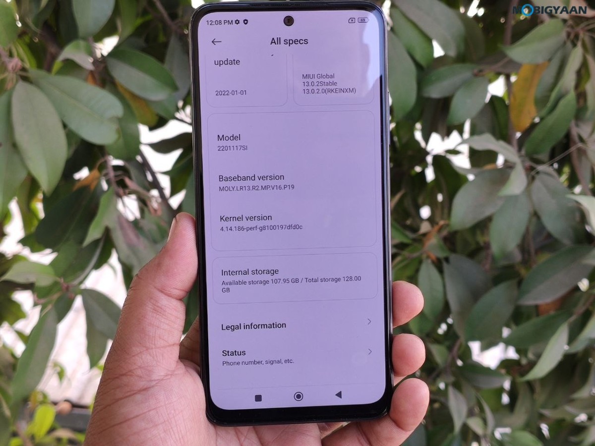 Redmi Note 11S Review Design Display 19