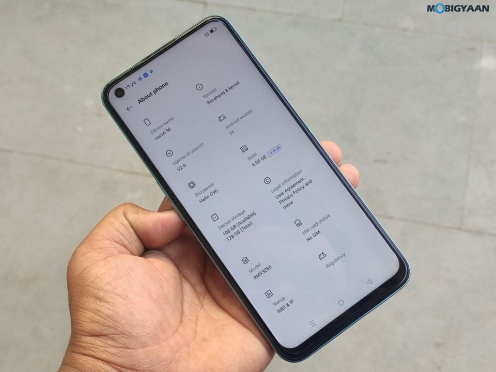 realme Narzo 50 Review Design Display 8