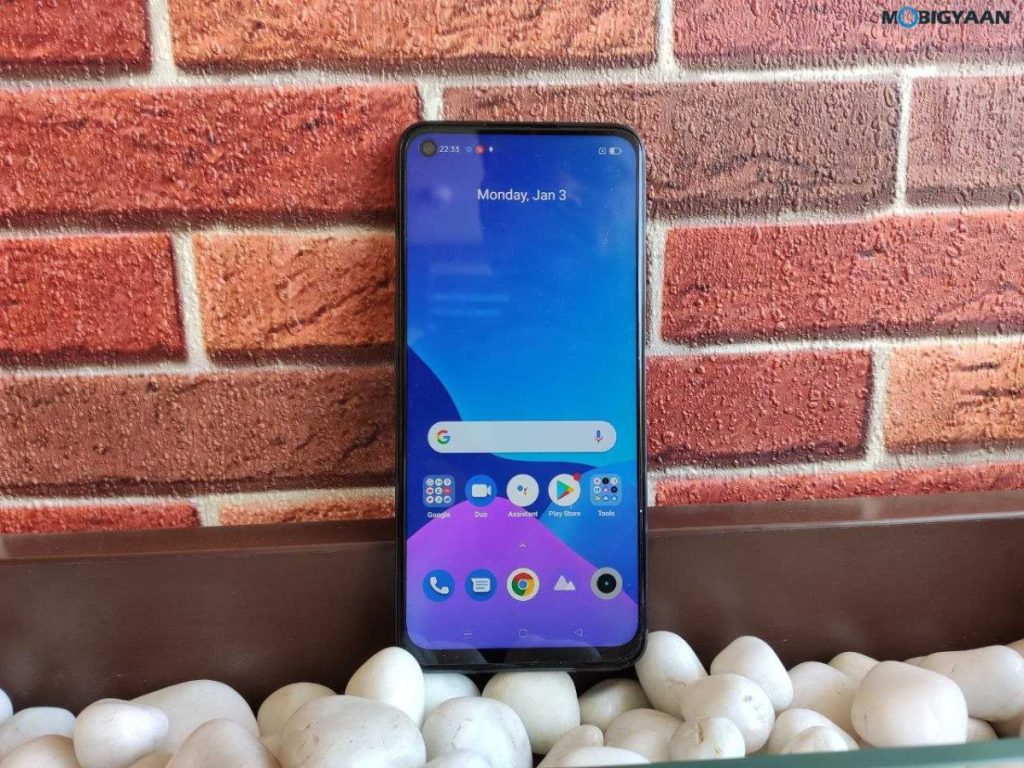 realme 9 5G Review Design Display 4