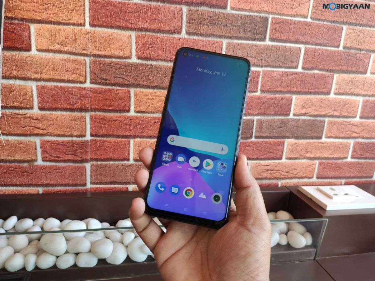 realme 9 5G Speed Edition Review Design Display 7
