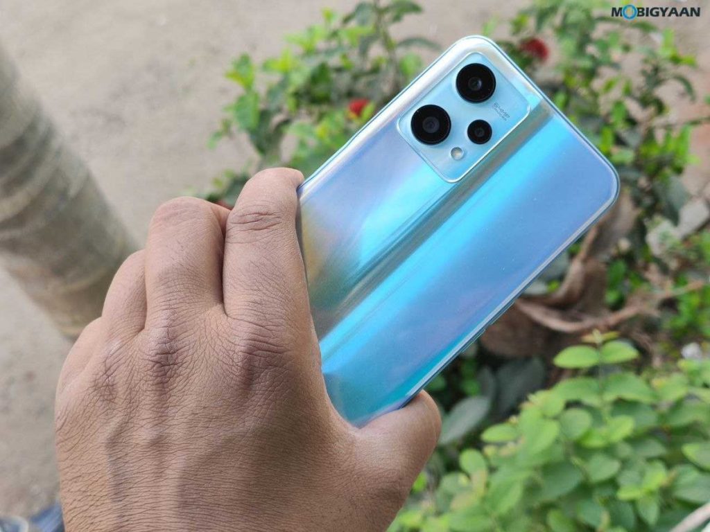 realme 9 Pro 5G Review Design Display 1