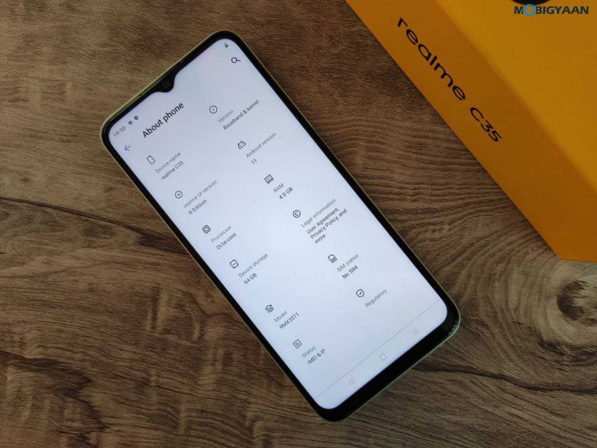 realme C35 Review Design Display 15