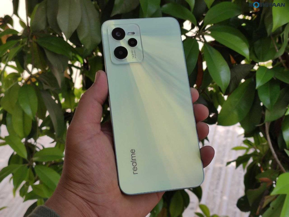 realme C35 Review Design Display 18