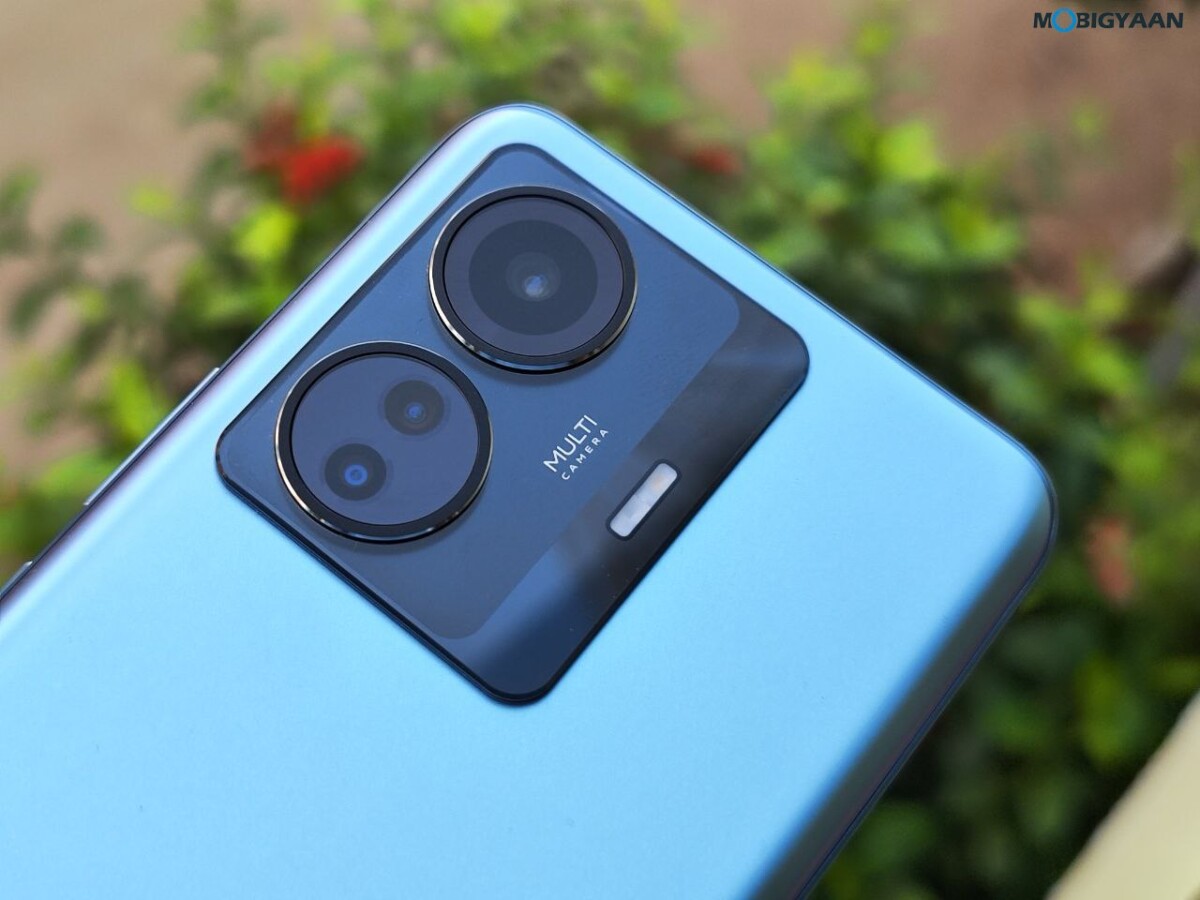 iQOO Z6 Pro Review Design Display Camera 5