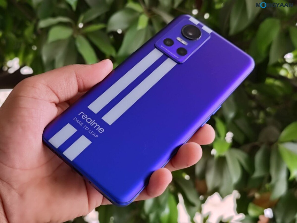 realme GT Neo 3 Review Design Display Cameras 5