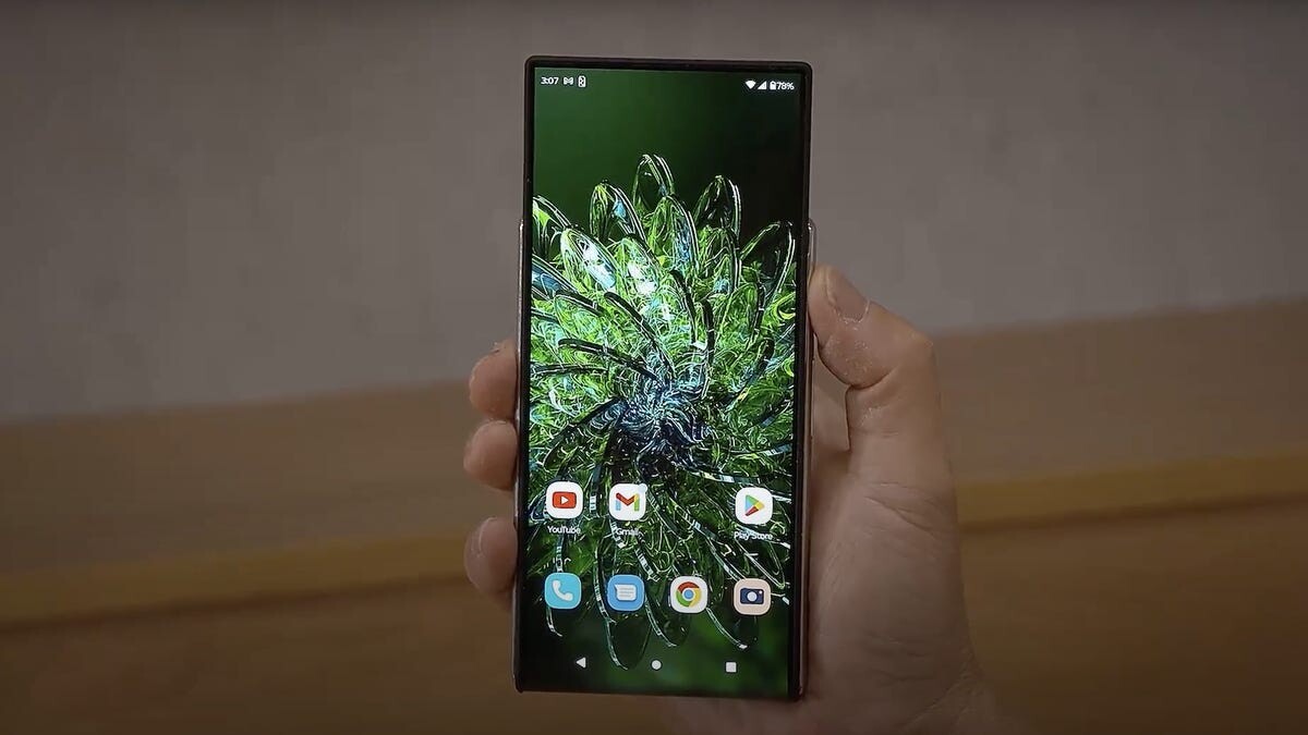 Motorola Rollable Concept Smartphone