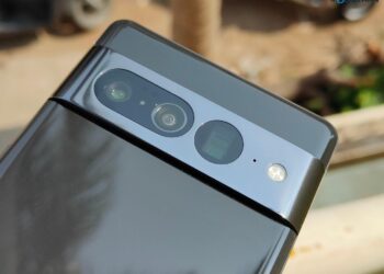 How to quickly open camera in Google Pixel 7 Pro (or Pixel 7)