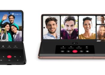 Samsung Galaxy Z Fold4 Flex Mode
