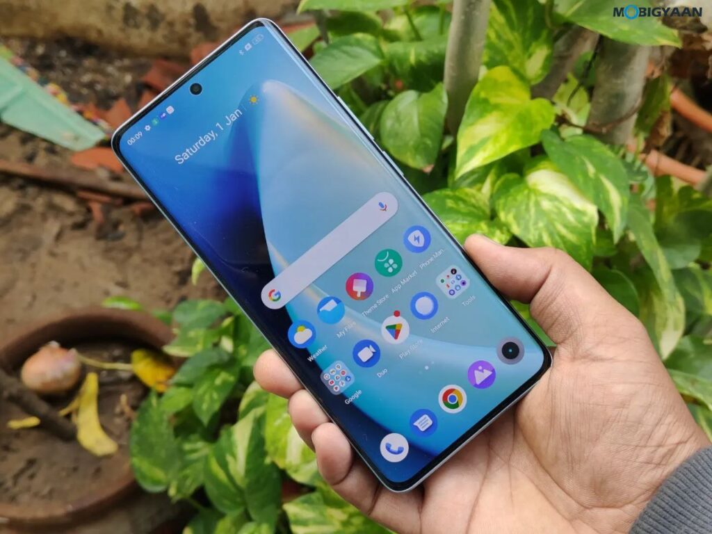 realme 10 Pro Review Design Display 11