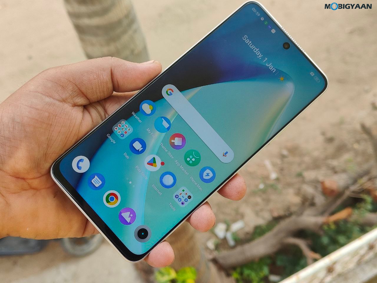 realme 10 Pro Review Design Display Build Quality 15