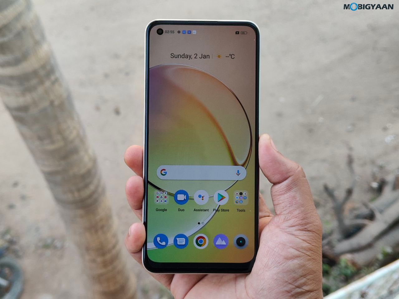 realme 10 Review 4G Design Display Build Quality 11