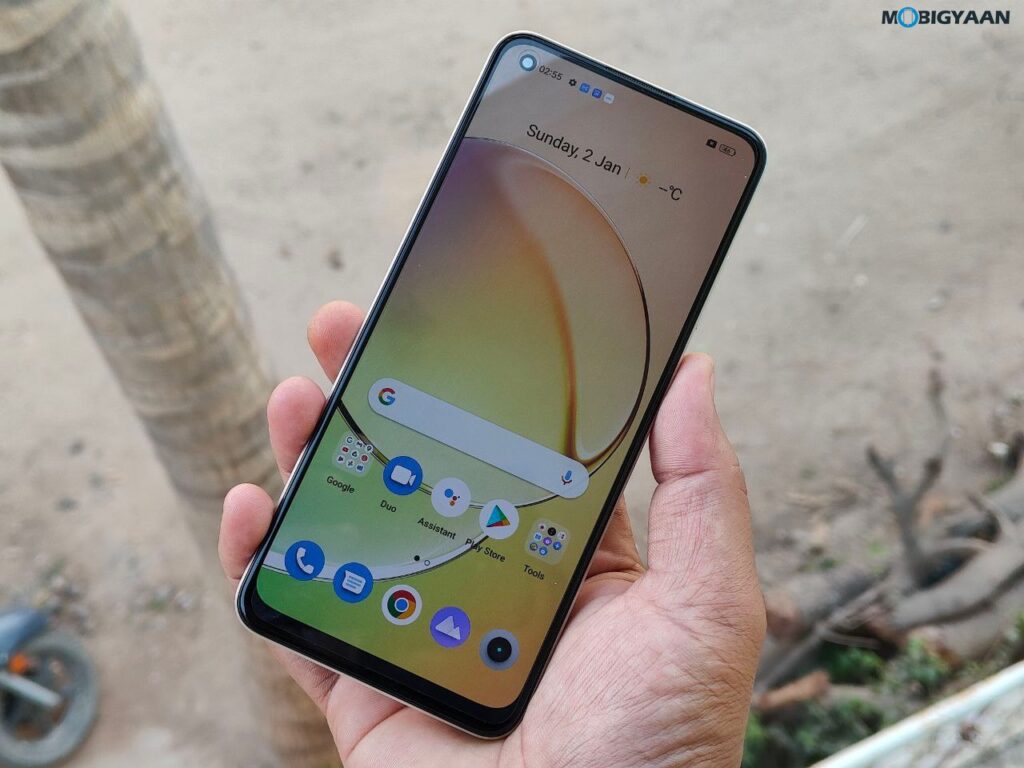 realme 10 Review 4G Design Display Build Quality 13