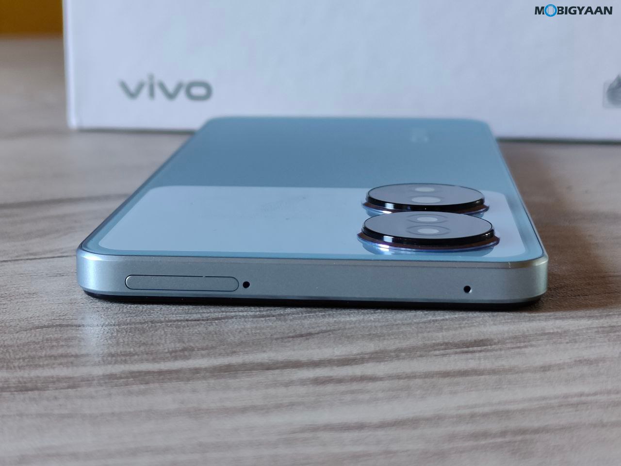 vivo Y100 Review Design Display Build 7