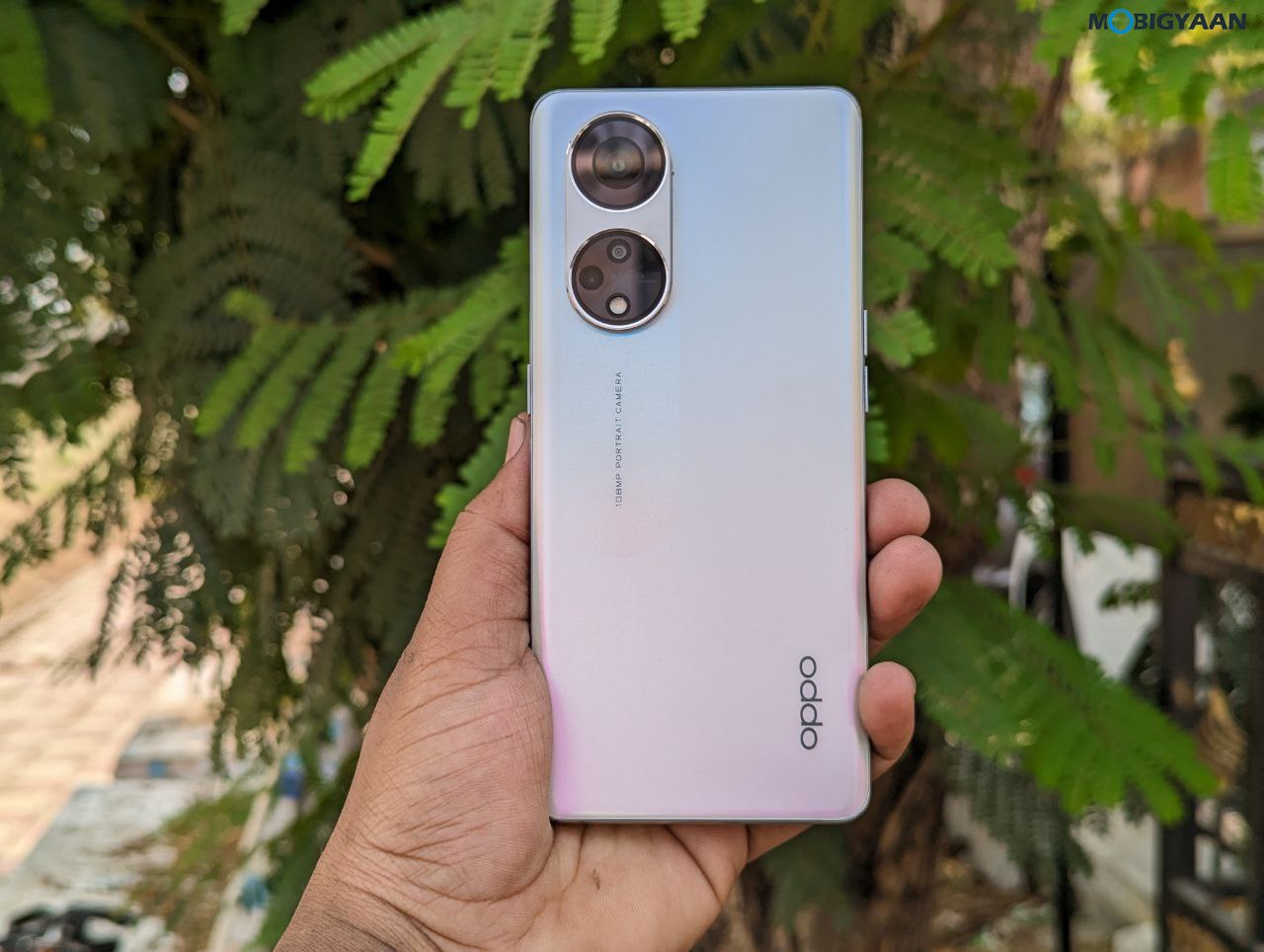 OPPO Reno8 T 5G Review Design Display Cameras Build Quality 16