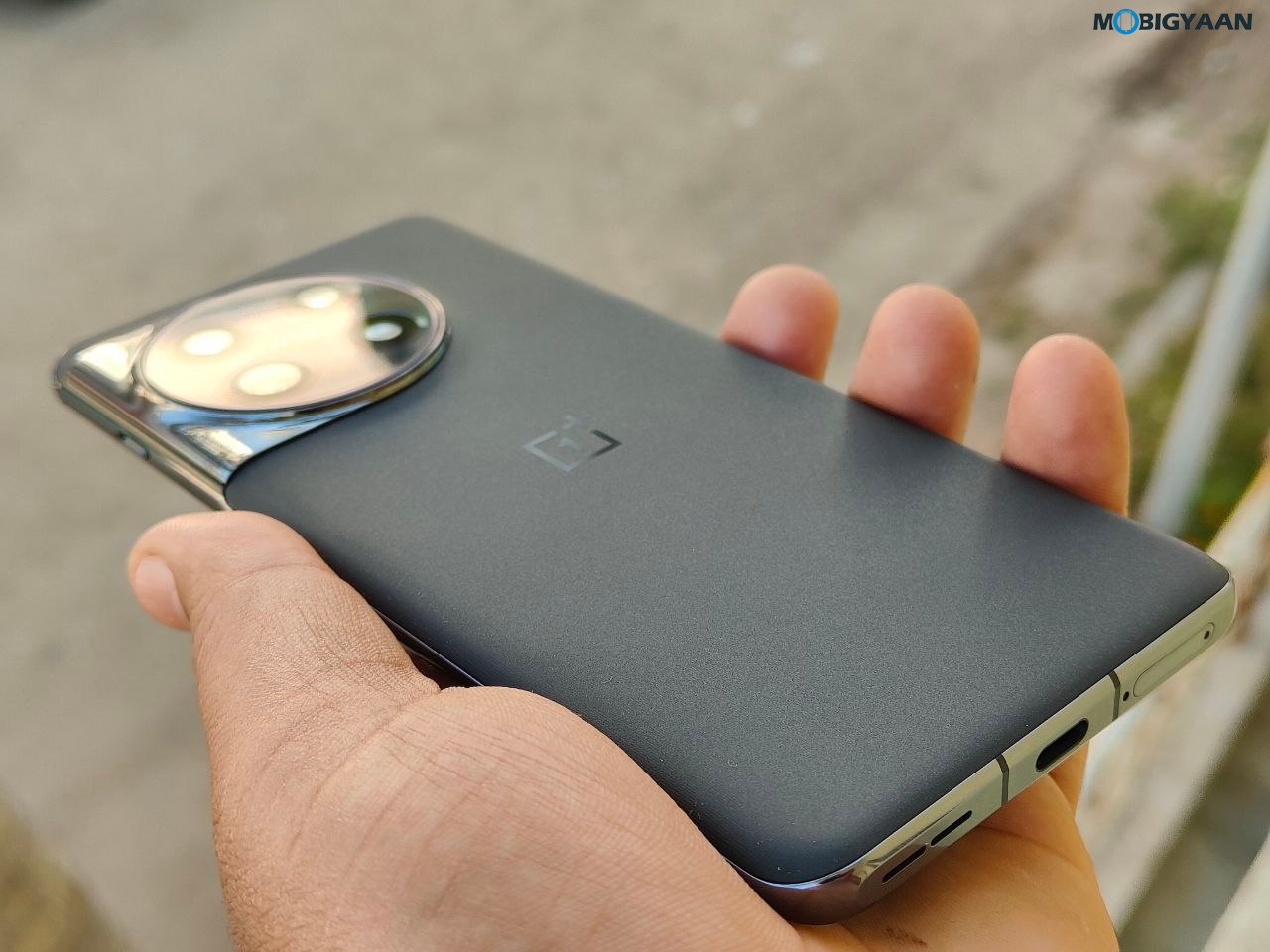 OnePlus 11 5G Review Design Display Build Quality 1
