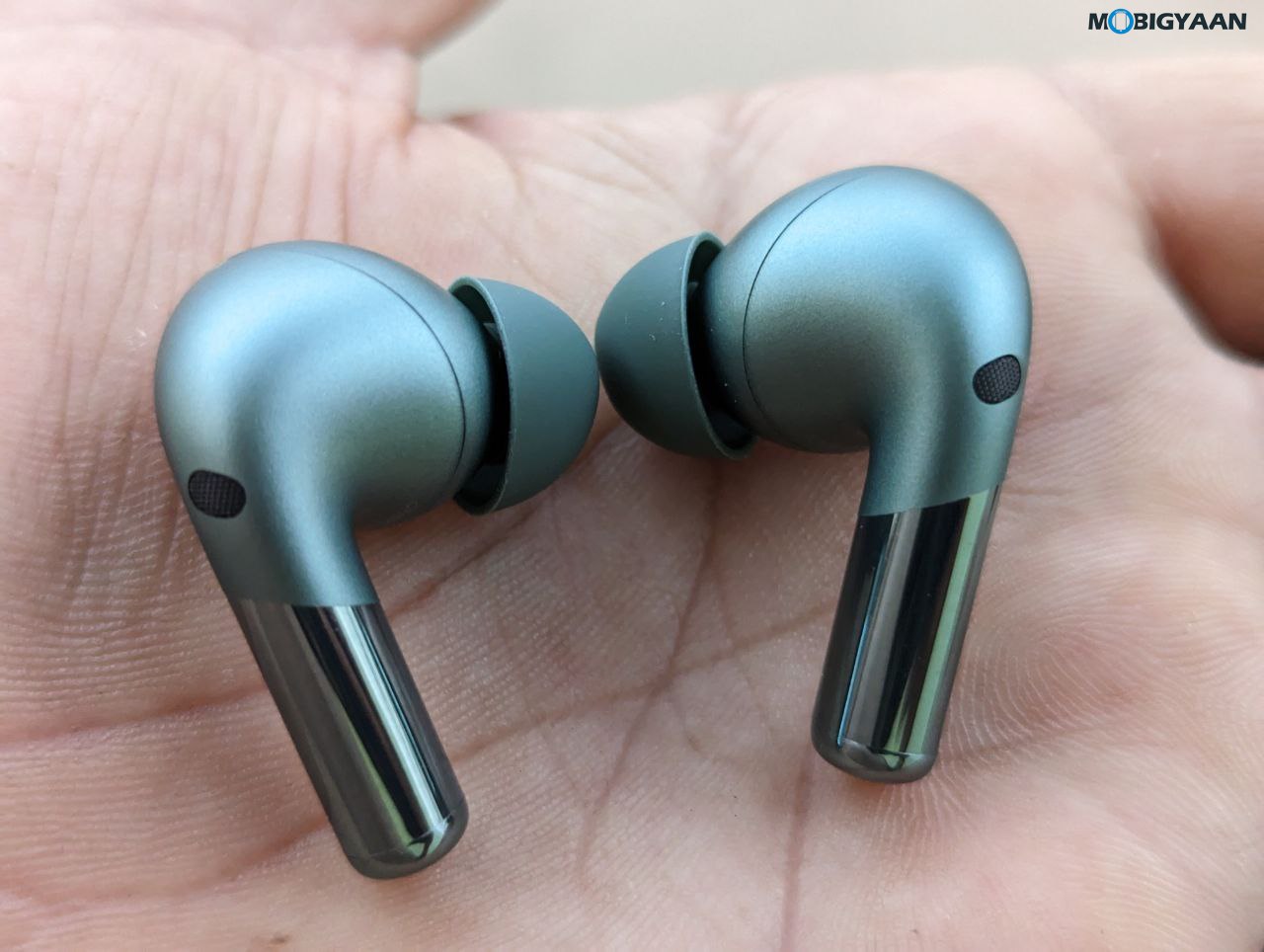 OnePlus Buds Pro 2 Review Design Build Audio Quality 1