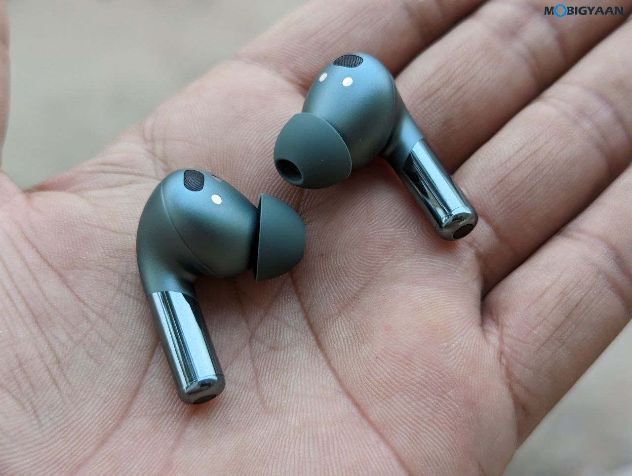 OnePlus Buds Pro 2 Review Design Build Audio Quality 8