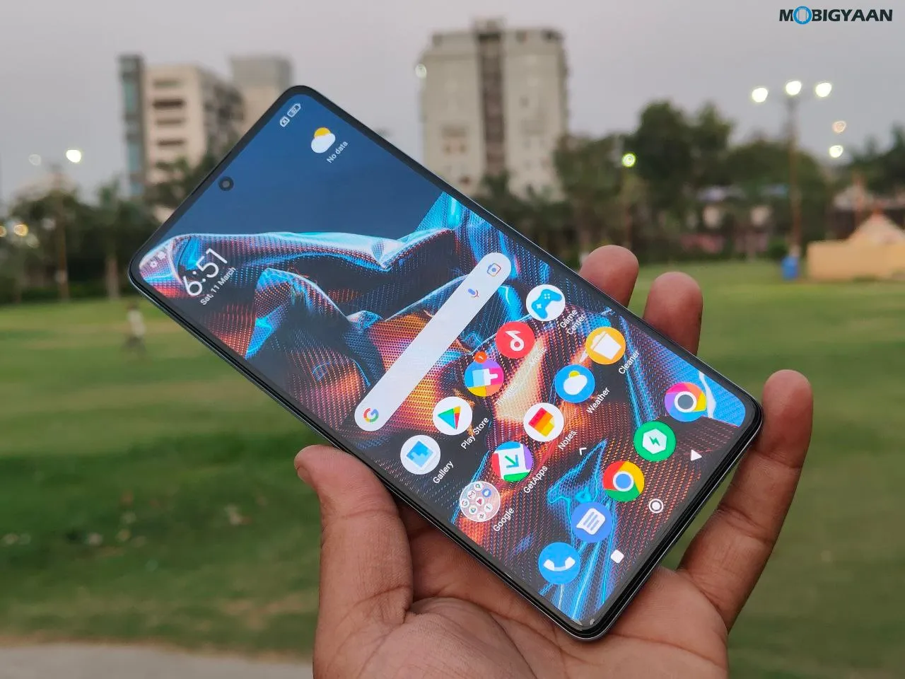 POCO X5 Pro 5G Review Design Display Build Quality 12 1